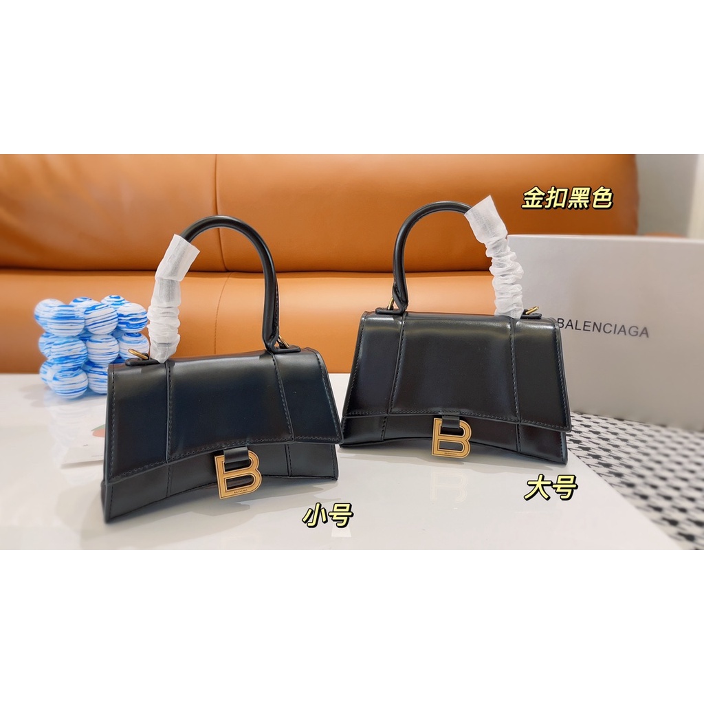 Ví Da Có Đồng Hồ Cát Kèm Dây Đeo Sợi Xích Cho Nữ