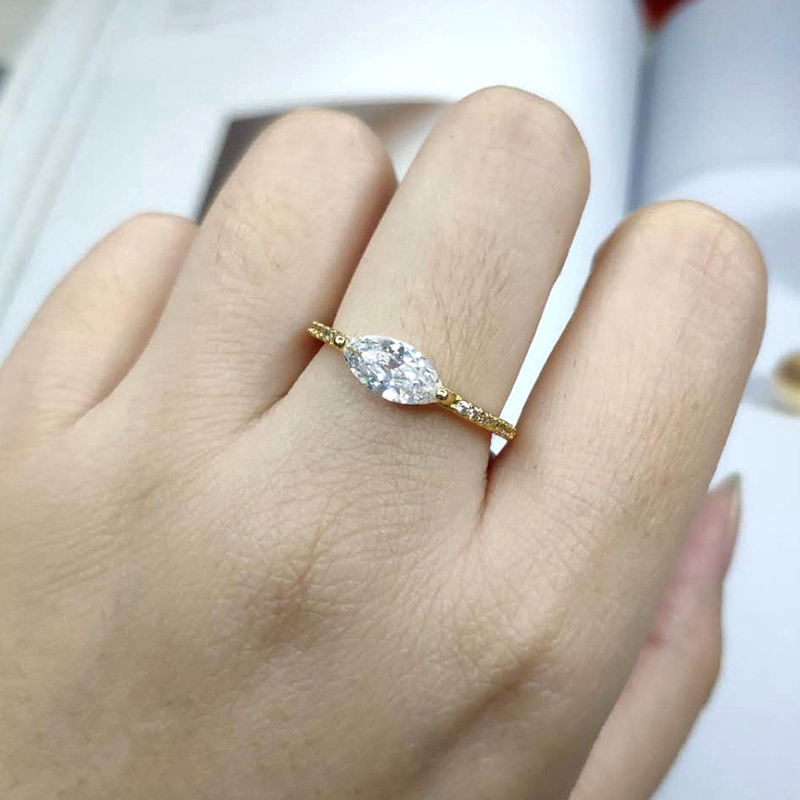ZHOUYANG cưới Nhẫn For the phụ nữ đơn giản Elegant Oval Zircon Ánh sáng Vàng Bạc Màu Đảng ngón đeo nhẫn quà tặng trang sức R870
