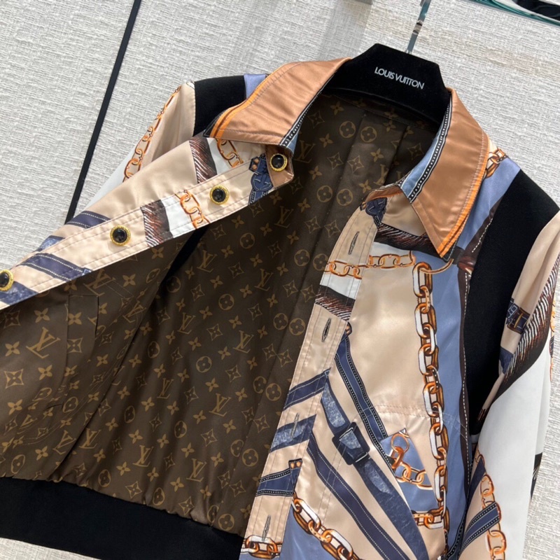 Áo khoác nữ dáng ngắn thời trang 2 mặt cao cấp thương hiệu Louis Vuitton LV 2022