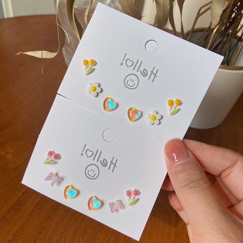 Set 6 Khuyên Tai Hình Hoa Tulip / Trái Tim / Bướm Bằng Nhựa Thời Trang Cho Nữ