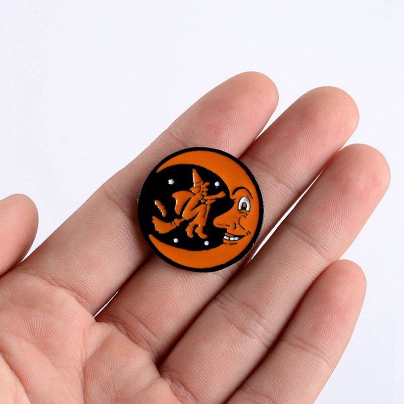 Dreamingsh Pin Brooches Halloween Backpack Goth Badges Different Hard enamel lapel Ghost