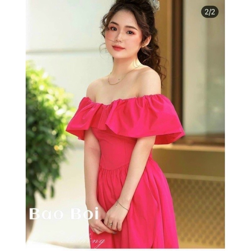 Đầm hồng trễ vai bèo tà xéo