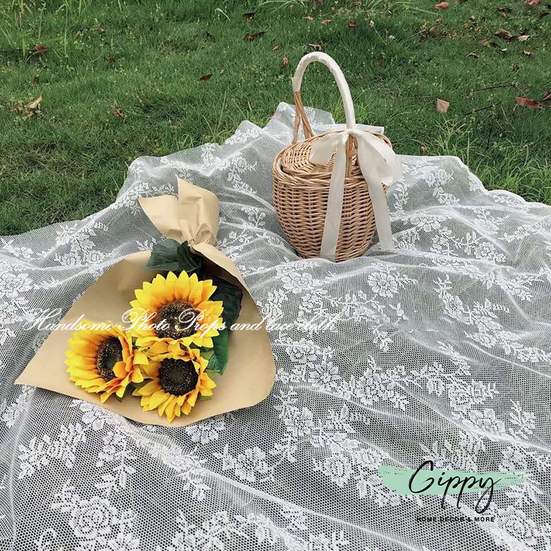 Vải ren trắng làm phông nền chụp ảnh, khăn trải picnic - Gippy Decor