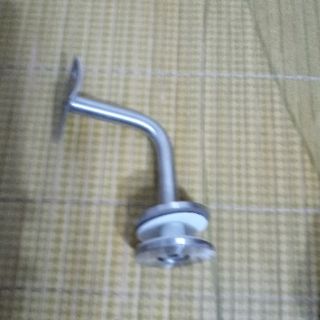 Tay cong bắt kính sus304