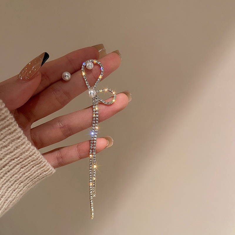 Bông Tai Đáng Dài Hình Hoa Đính Đá Thời Trang Hàn Quốc Phong Cách Tiểu Thư Siêu Sang Chảnh Dự Tiệc Mainia Shop