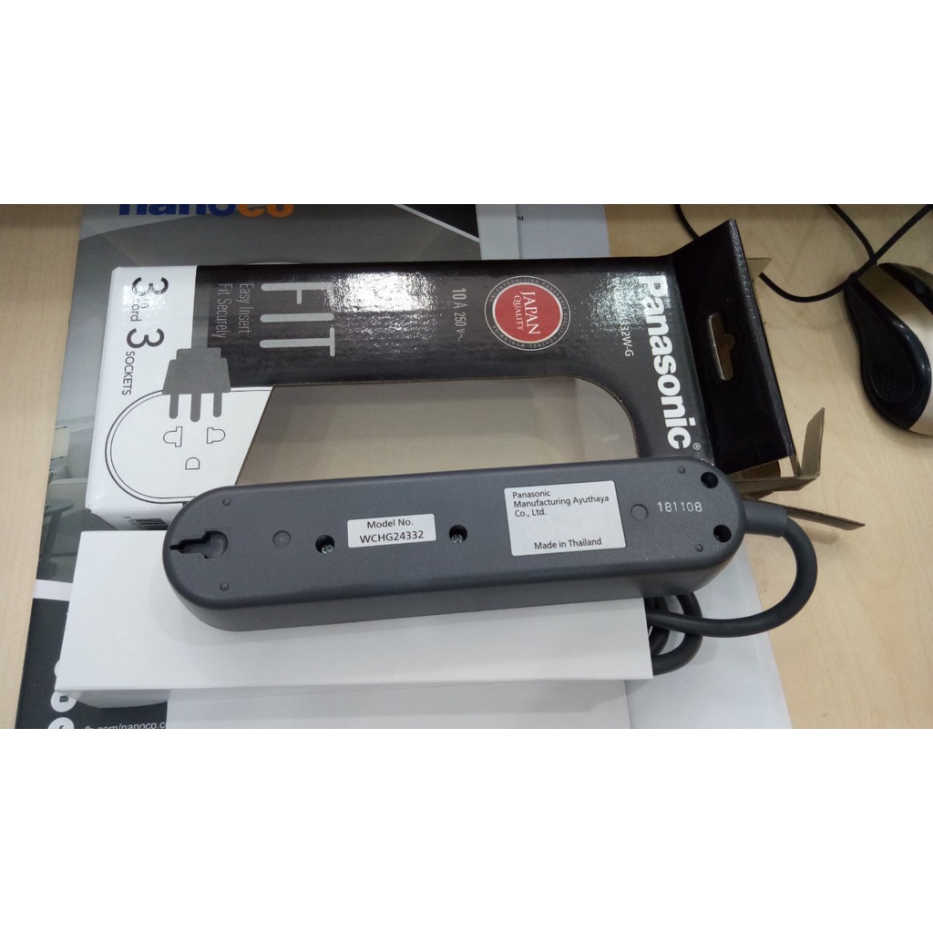Ổ cắm có dây Panasonic WCHG24332W tặng phích cắm