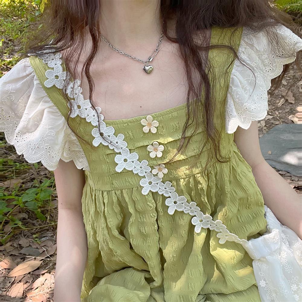 Đầm Chữ A Tay Cánh Tiên In Họa Tiết Hoa Cúc Nhỏ Phối Ren Màu Sắc Ngọt Ngào Dành Cho Nữ