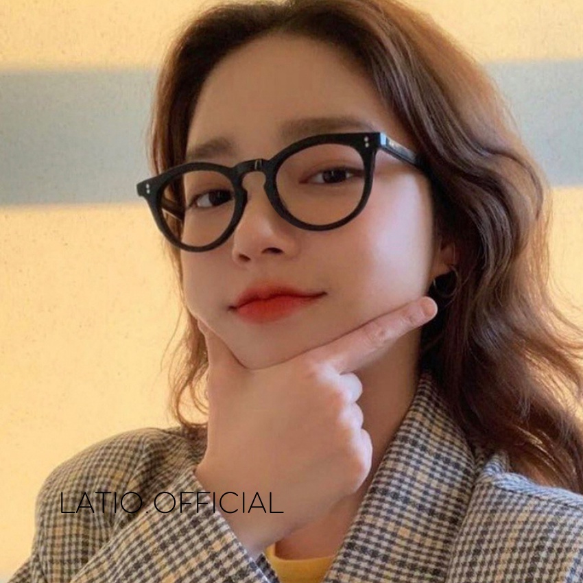 Mắt kính nữ LATIO kính mắt thời trang 2023 mẫu mới với thiết kế nhỏ nhắn và chi tiết 2 chấm cực kỳ cá tính - KM44