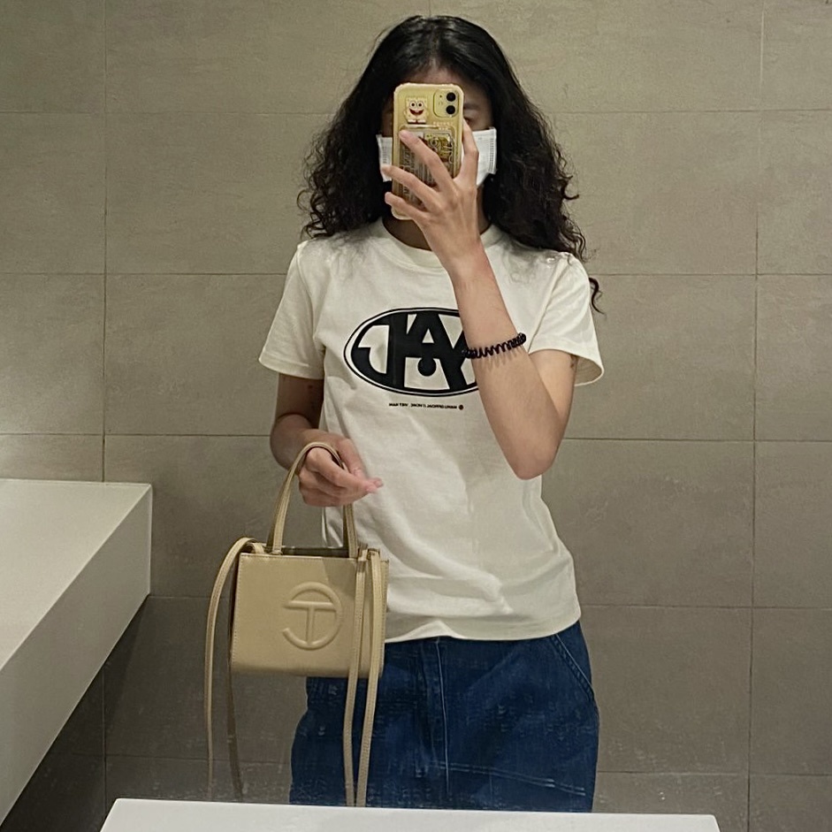 Mahu - Áo Thun Nữ Tay Ngắn In Logo Baby Tee Cotton 2 Chiều.