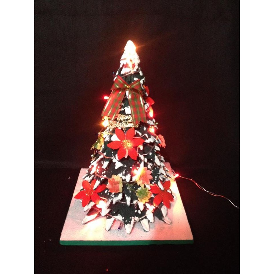 cây thông noen để bàn/làm quà tặng  có đèn chớp - 120k