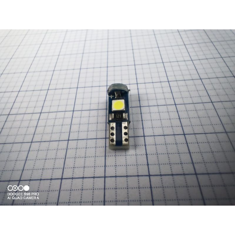 Bóng đèn led tap lô trung tâm Pajero V31 V32 V33 V43 V45 V46 MB879707