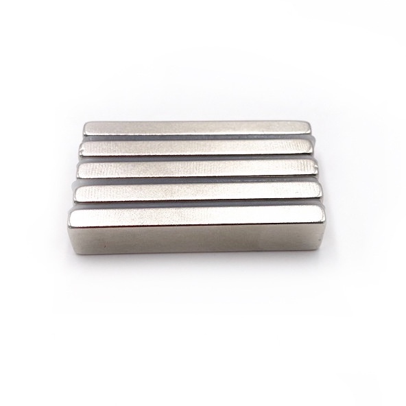 Nam châm chữ nhật 50x10x5mm loại nam châm đất hiếm