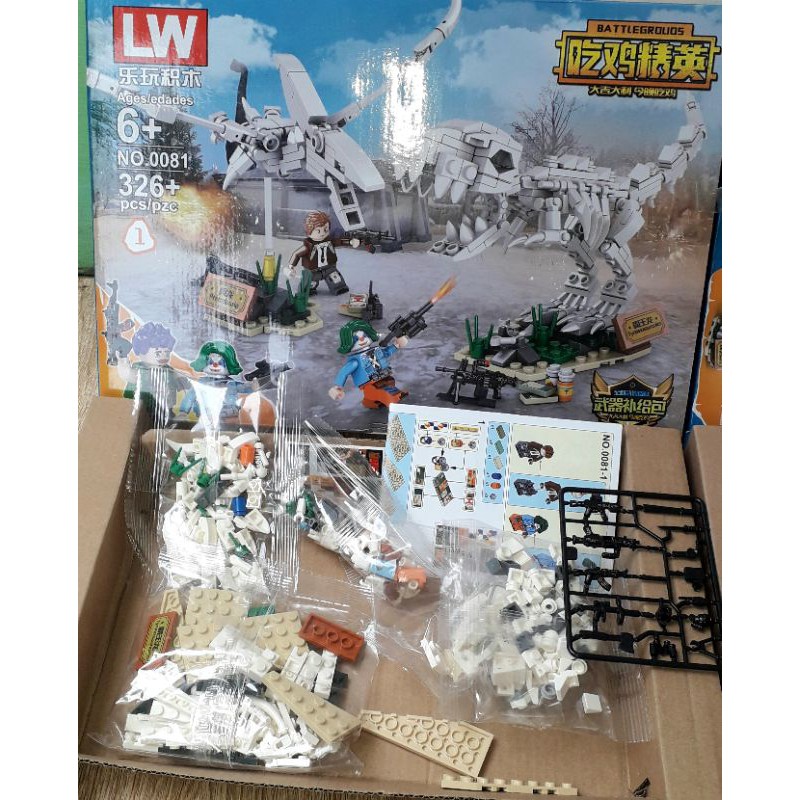 Lắp ráp 1 hộp Lego_Bảo tàng xương Khủng Long 0081 có nhiều chi tiết bằng nhựa