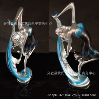 Tượng sứ thiếu nữ màu xanh