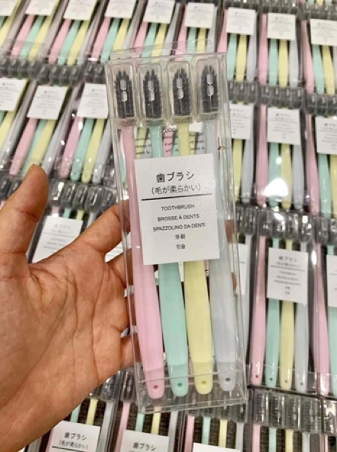 BÀN CHẢI ĐÁNH RĂNG MUJI ( sét 4 chiếc siêu xinh)