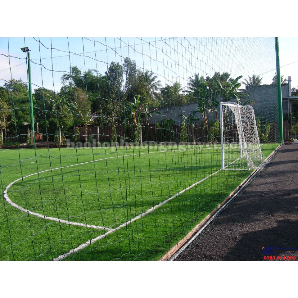 Lưới bóng đá quây sân cao 5 m dài 30m chịu thời tiết (nắng, mưa)