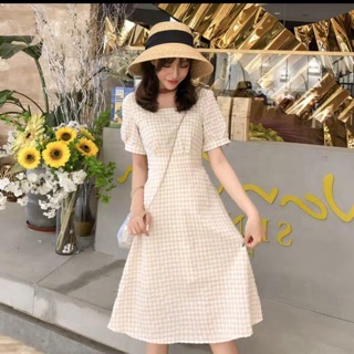 Váy kẻ cổ vuông buộc nơ sau
