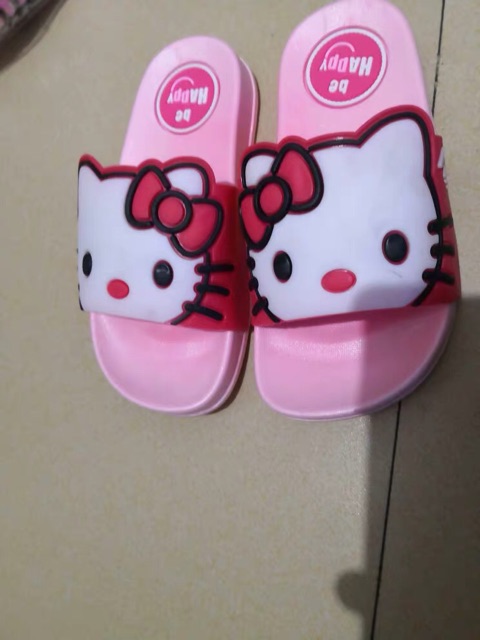 Dép kitty và doremon cho cả nhà