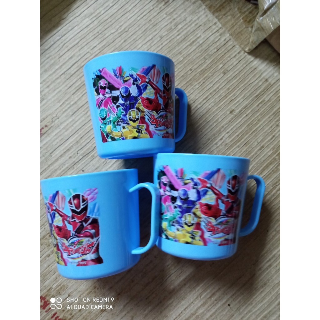 Combo 4 chén cơm nhựa và 4 ly nhựa có tay cầm cho bé in hình siêu nhân