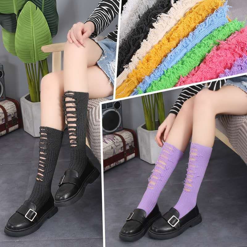 Vớ cotton cổ cao phối rách kiểu Hàn Quốc cá tính cho nữ