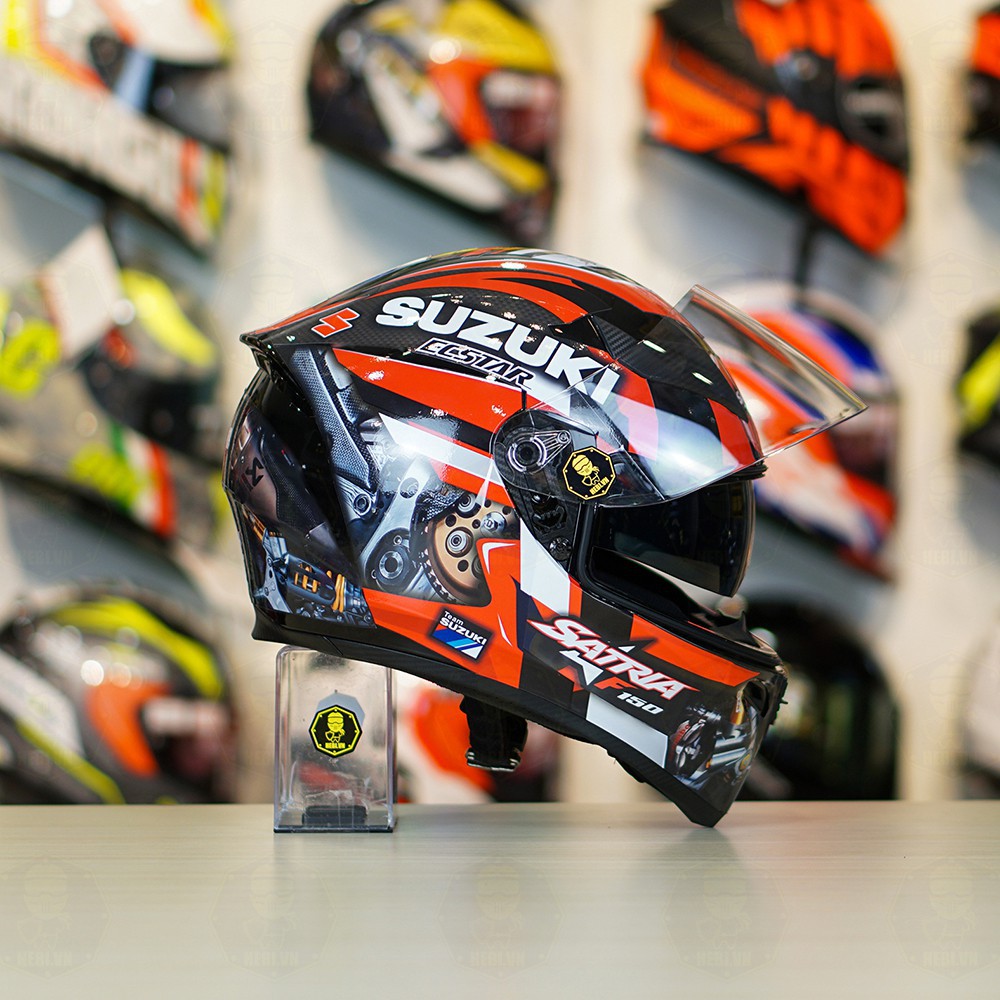 Mũ Fullface 2 kính Roc 05 Đen Bóng Dán Tem Suzuki Satria Đỏ