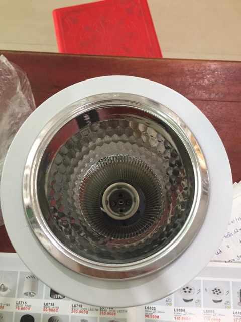 Đèn lon sắt âm trần phi 110