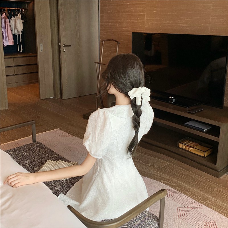 Đầm ngắn dự tiệc👘order👘váy trắng dập nổi,phối cổ sơ mi kiểu đính ngọc sang chảnh