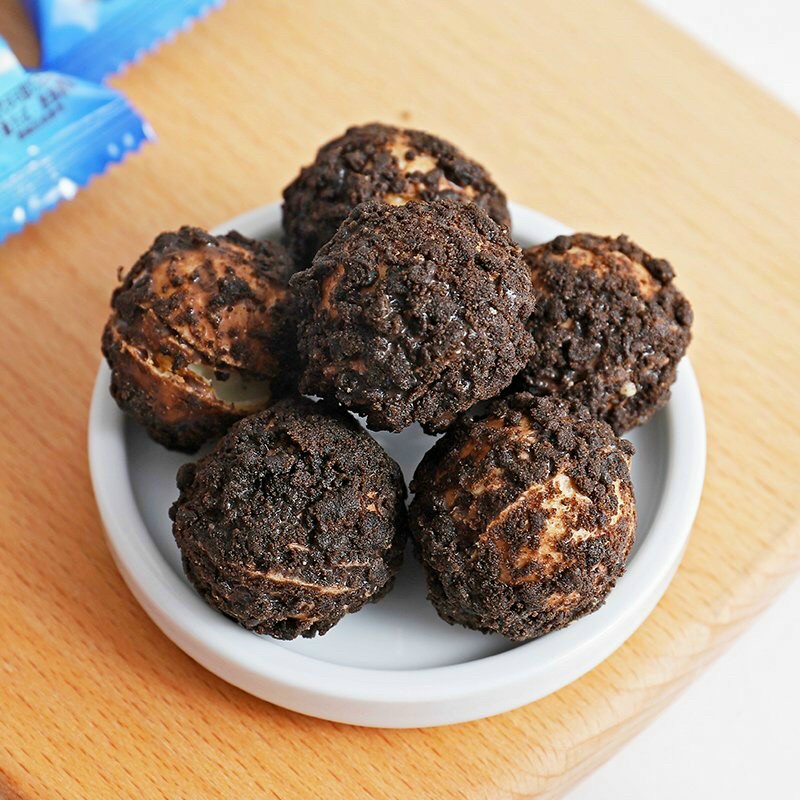 Lẻ 1 viên Bánh Oreo nhân tan chảy (Sữa/ Dâu/ Phô Mai)