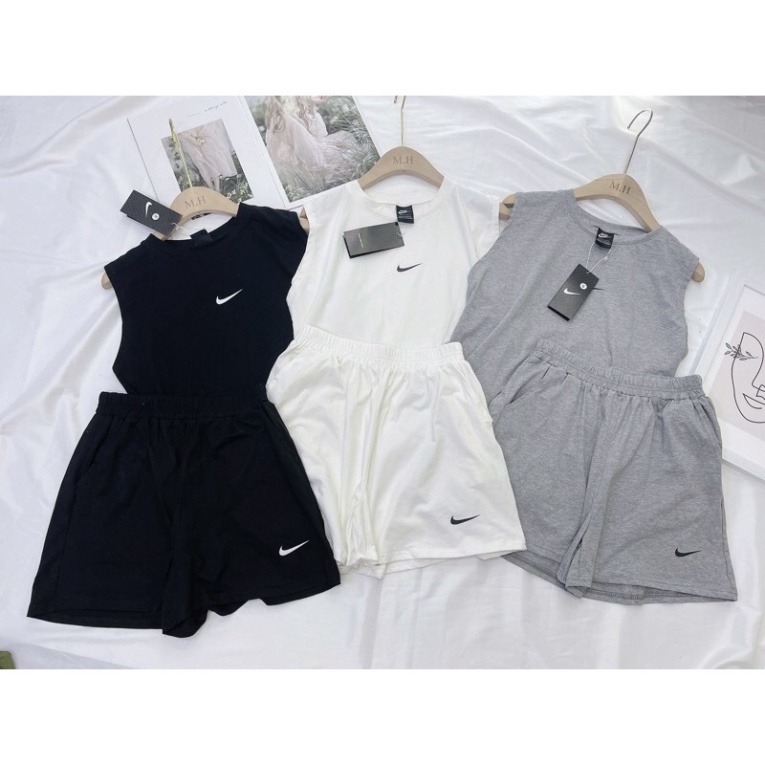 Bộ nữ xát nách