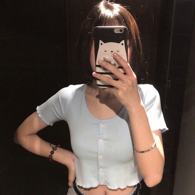 Áo Thun Croptop 5 Cúc Dọc Bo Viền AT22 | BigBuy360 - bigbuy360.vn