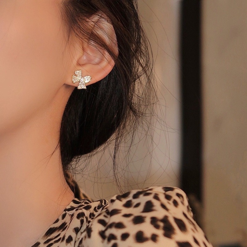 Đôi Bông Tai Hình Chiếc Nơ Thời Trang Hàn Quốc Gợi Cảm Cho Nữ