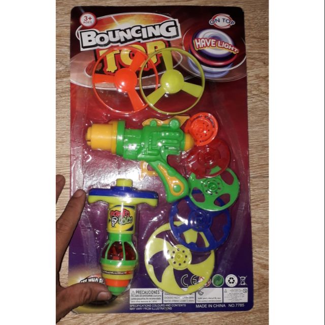 Set bộ gồm 8 vòng quay và 2 dụng cụ lên dây cót bằng nhựa có đèn Led rất đẹp
