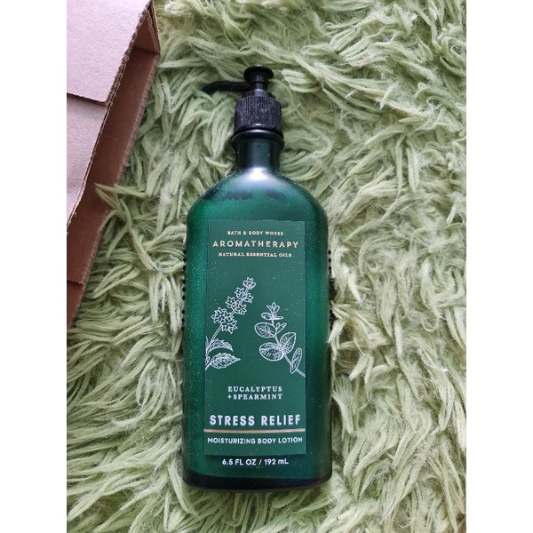 Dưỡng thể tinh dầu thư giãn Bath and Body Works Aromatherapy- GIÁ SHOCK SĂN SALE BLACK FRIDAY | BigBuy360 - bigbuy360.vn