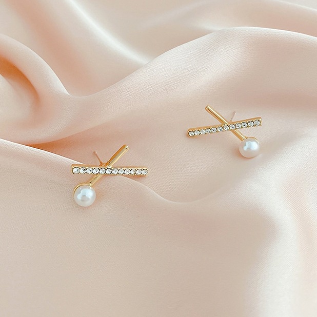 Bông tai nữ nhỏ cá tính chữ thập kiểu Hàn Quốc i84