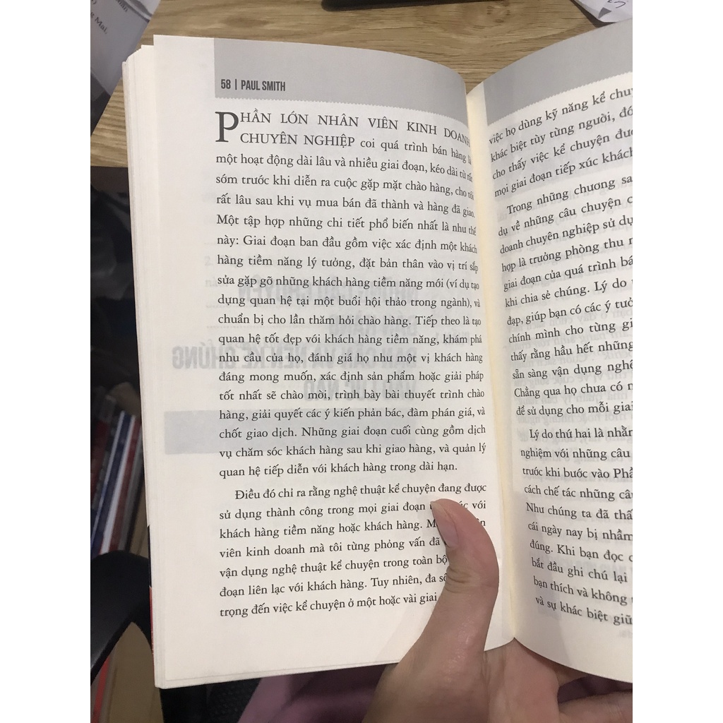 Sách - Nghệ Thuật Bán Hàng Bằng Câu Chuyện ( BizBooks )
