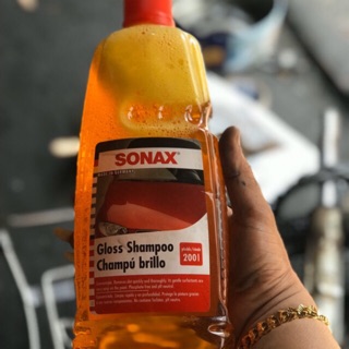 Nước rửa xe sonax gloss shampoo 1 lít