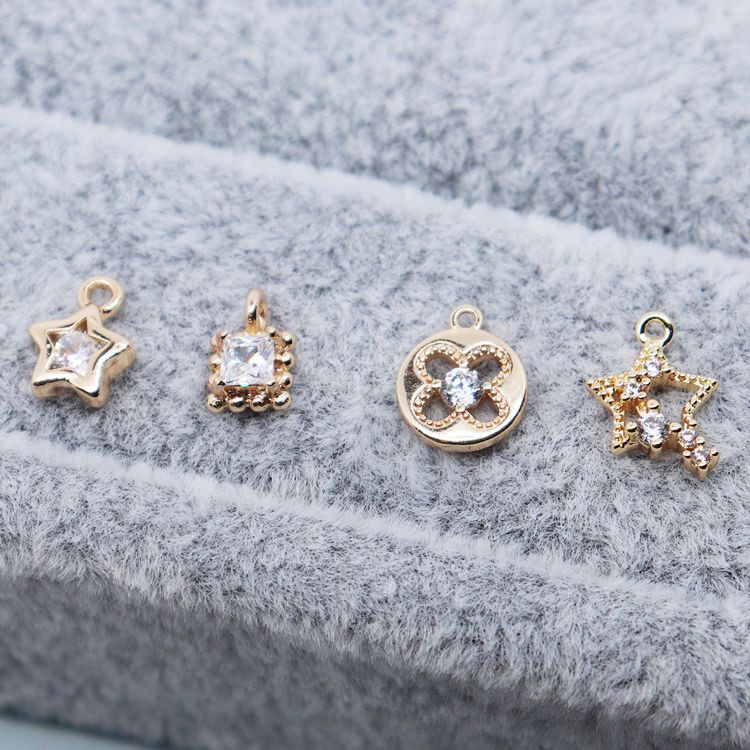 Mặt Dây Chuyền Hình Ngôi Sao Năm Cánh Mạ Vàng 18K