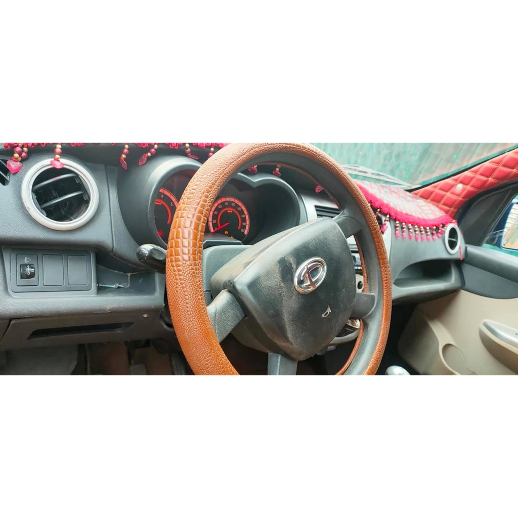 Bọc vô lăng vân cá sấu cho xe tải nhẹ dưới 1 tấn Dongben Thaco Towner Suzuki Teraco