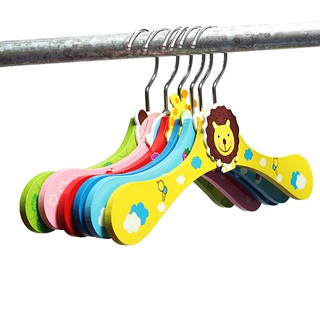 Móc Treo Quần Áo Bằng Gỗ Kiểu Hoạt Hình Dễ Thương