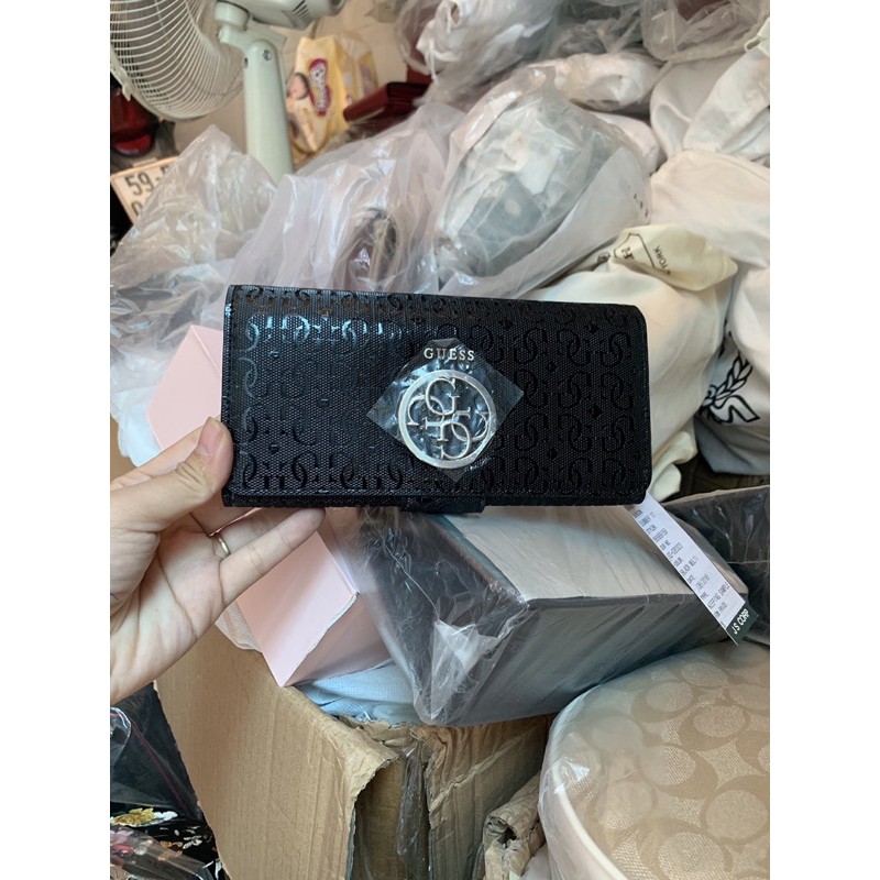 ví guess sample xuất dư còn 1 cho nữ