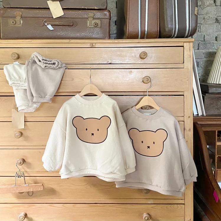 Set áo nỉ tay dài in hình gấu + quần dài họa tiết hoạt hình phong cách Hàn Quốc cho bé INS21
