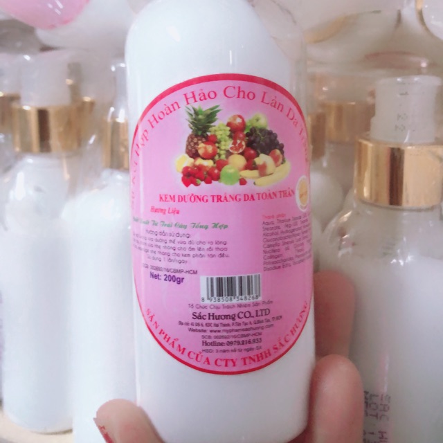 Kem kích trắng ủ trắng trái cây