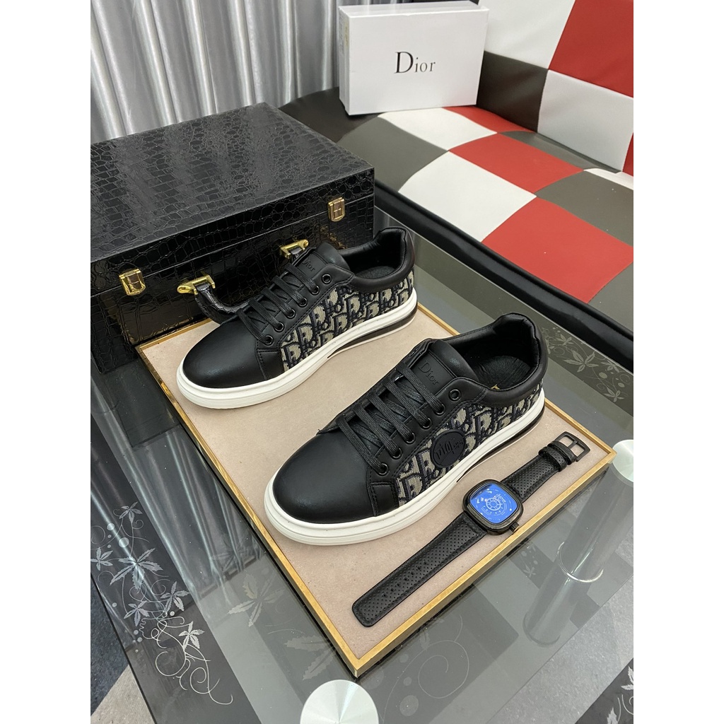 Giày sneakers nam da thật cao cấp DIOR CD thiết kế trẻ trung và hiện đại với họa tiết logo thương hiệu cách điệu bắt mắt