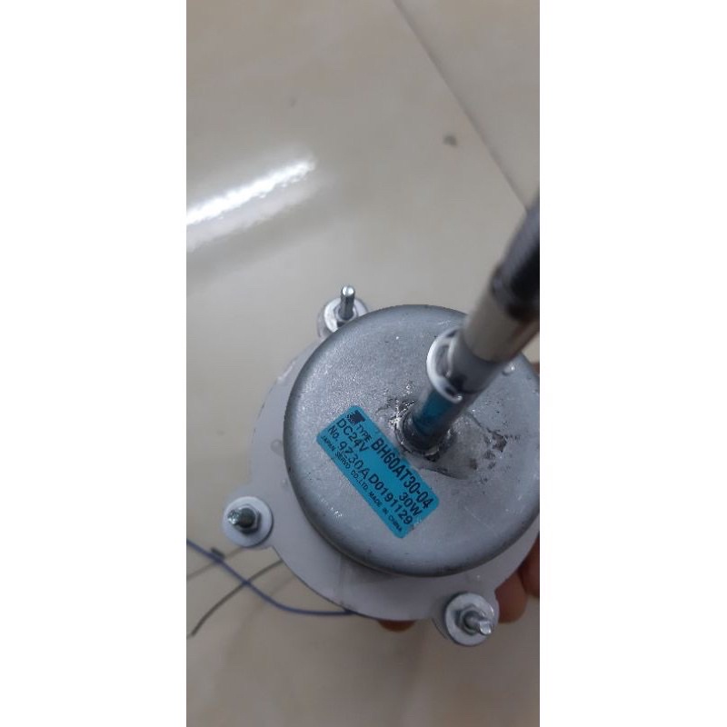 Motor bldc trục 8mm công suất 30w zin chưa đấu dây