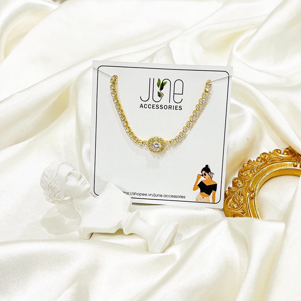 Lắc tay nữ titan mặt hình vuông đính đá sang chảnh phong cách vintage vòng tay titan bền màu June accessories
