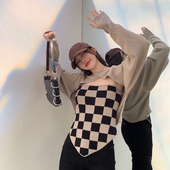 Porozi  Set áo khoác và áo hai dây họa tiết caro phong cách Hàn Quốc cho nữ