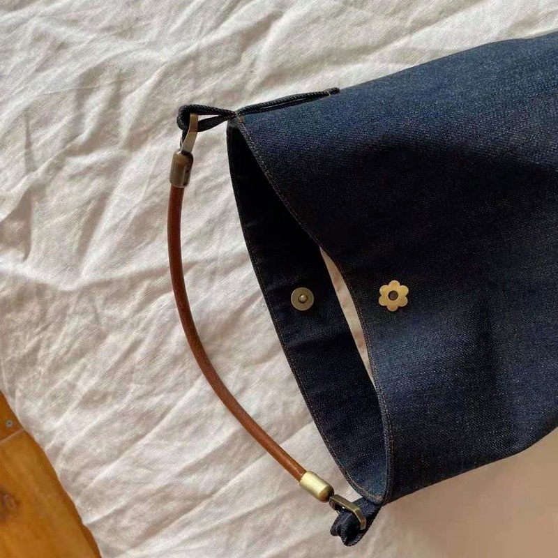 Túi xách thiết kế mới thời trang theo phong cách Retro dành cho nữ