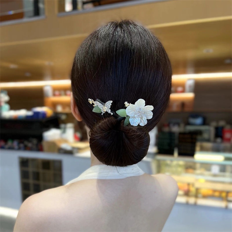 Dụng Cụ Làm Vườn Đầu Bóng Tròn Màu Xanh Lá Cây Trong Suốt Cao Cấp