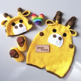 Set nón giày và quần yếm len handmade hươu vàng