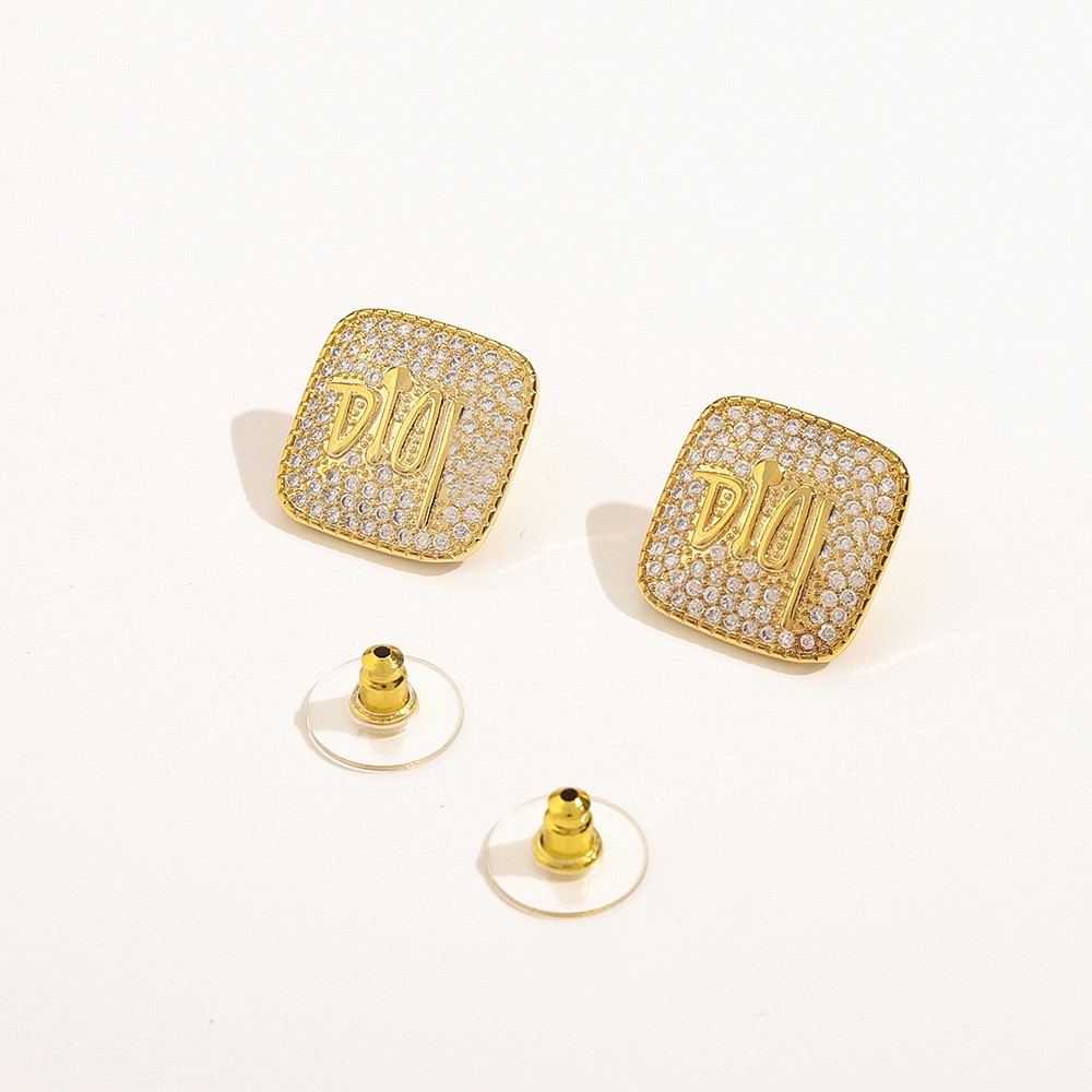 Bông tai nữ thương hiệu D dạng nụ hình vuông đính ngọc sang chảnh TOBI STORE TB356